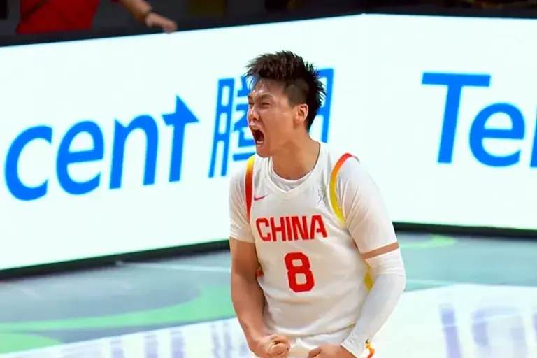 余嘉豪连拿 余嘉豪连拿