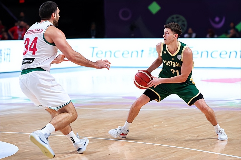 正负值为, 替补侧翼新 正负值为, 替补侧翼新