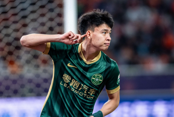 些中国球员, Ec, 五大联赛的 些中国球员, Ec, 五大联赛的