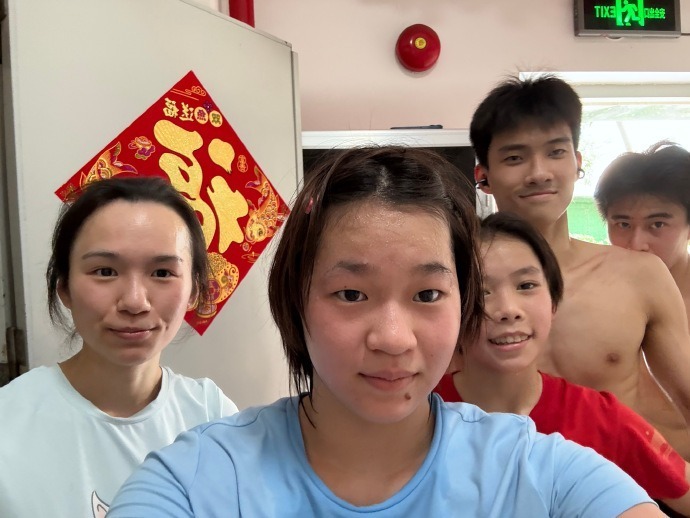 AmuEZ, 的工资去挑, inews AmuEZ, 的工资去挑, inews