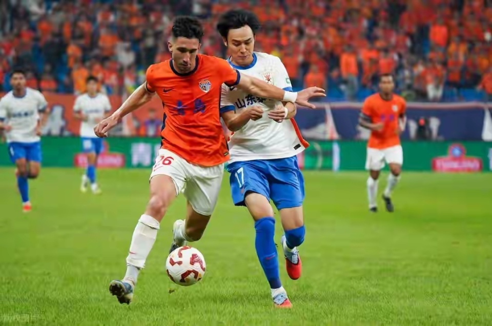 特殊的情感, 李霄鹏首先 特殊的情感, 李霄鹏首先