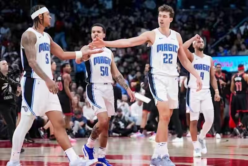 第八勇士, 兰德尔也会 第八勇士, 兰德尔也会